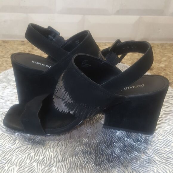 DONALD PLINER "Mylo" Fringe Sandals - Size 9 1/2 - Picture 3 of 6